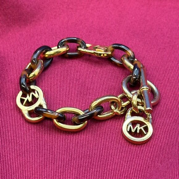 Michael Kors Faux Tortoise Shell & Gold-Tone Link Bracelet - Picture 4 of 8